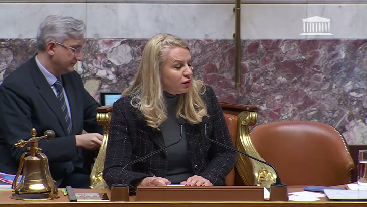 Boyard dénonce une 'chambre d'enregistrement' vide