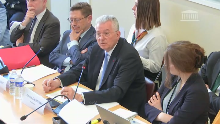 Appel à la discrétion des anciens responsables budgétaires