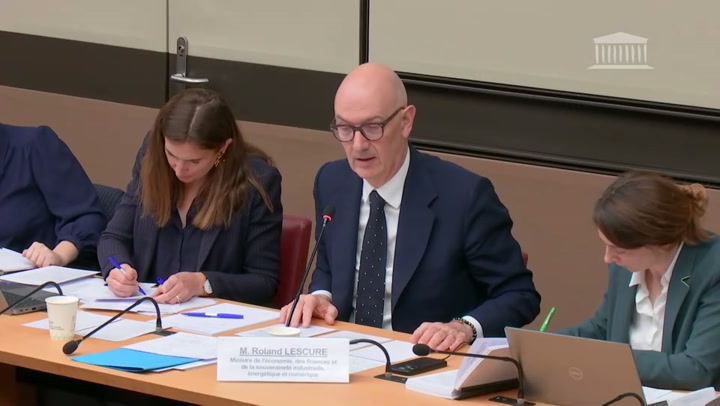 Lescure défend les fonds : 'Pas tous prédateurs, exagéré'