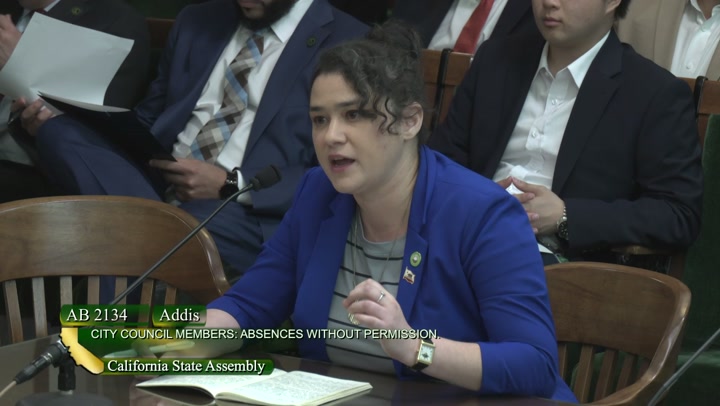 Pregnant Councilwoman's Fight for Parental Leave