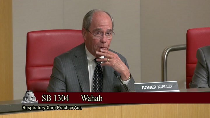 Senator's Hilarious Single Payer Jab in Heated Debate